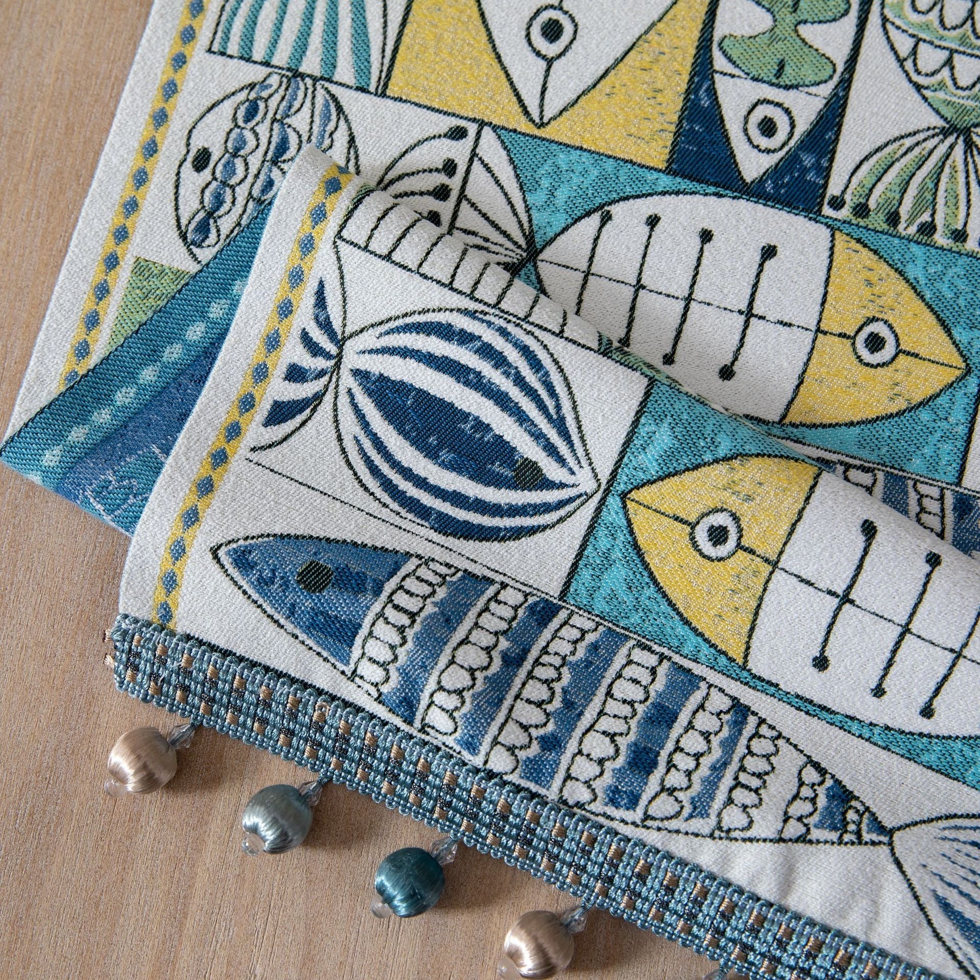 Jacquard Fish Pattern Table Flag Green Holiday Decor