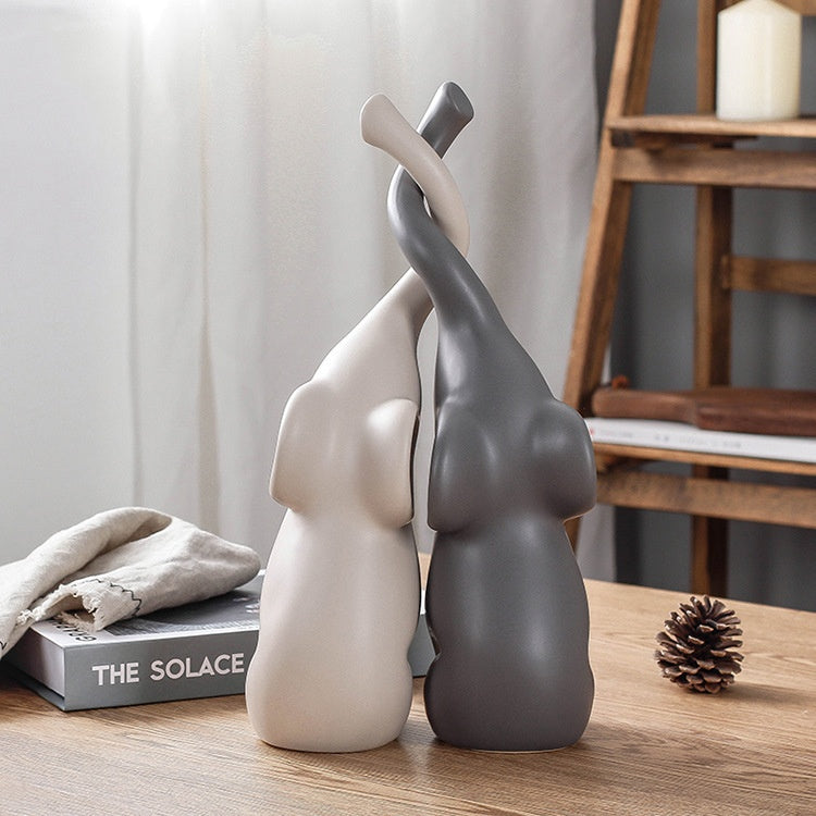 European Couple Figurine Romantic Home Decor Ornament Gift